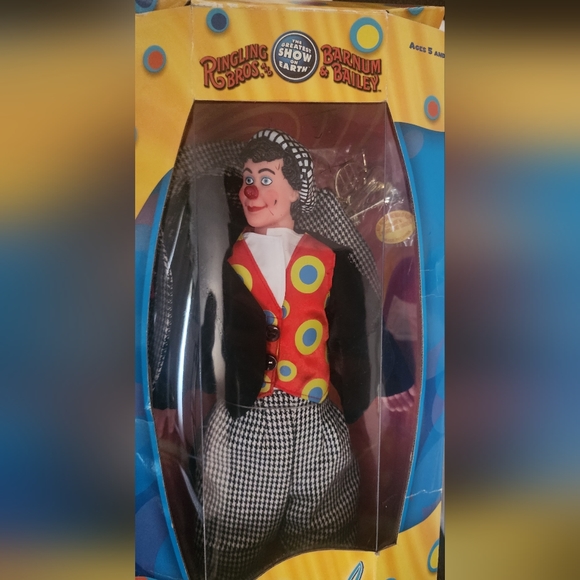Ringling Bros & Barnum & Bailey Circus David Larible Clown Doll Original Box - Picture 2 of 5